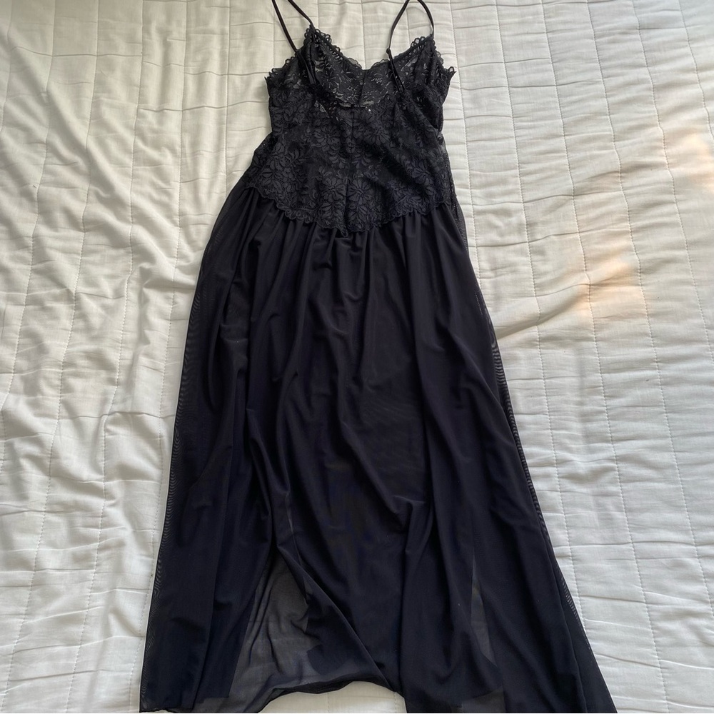 La Vie En Rose Black Lace Bodice Slip - Picture 2 of 11